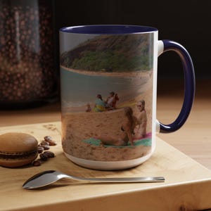 Taza de café con ambiente playero / Artículos para beber de verano / Regalo para amantes del surf / Taza para vacaciones costeras / Divertida taza de playa personalizada