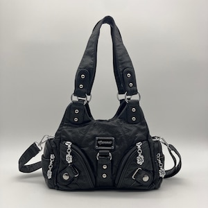 Black Y2K vintage style handbag with detachable shoulder strap