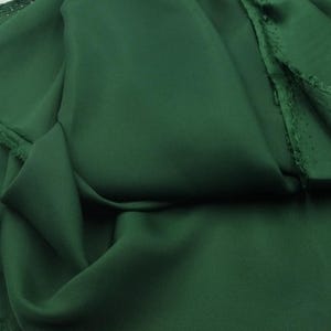 Emerald Green Satin Chiffon Fabric by the Yard – Soft Drapey Shiny Silk-Like Material for Dresses, Gowns, Blouses| 59x39 in (150x100 cm)