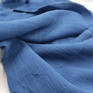 Blue Double Gauze Cotton Muslin Fabric – Tessuto Mussola Cotone Double Gauze Blu – Tessuto Morbido e Stropicciato per Kimono, (150x100 cm)