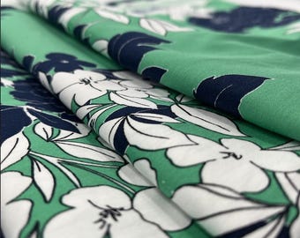 Green floral cotton sateen fabric – soft breathable material by yard (130 cm / 51")