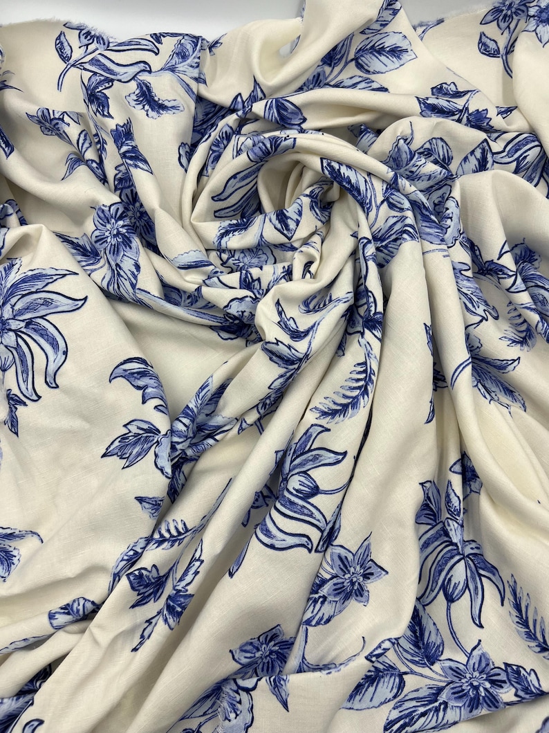 Blue floral viscose linen fabric – drapey breathable material by yard (150 cm / 59") image 2