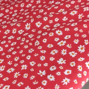 Red Floral Viscose Fabric for Dresses, Dressmaking Fabric for Blouses, Blouse Fabric for Skirts, Fabric for Summer Clothing (150cm x 100cm)