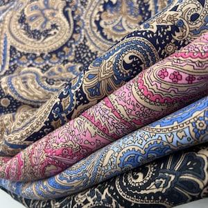 Paisley-Viskosestoff – Weich fallender, bedruckter Rayon für Kleider, Blusen & Nähen | 150 cm Breite