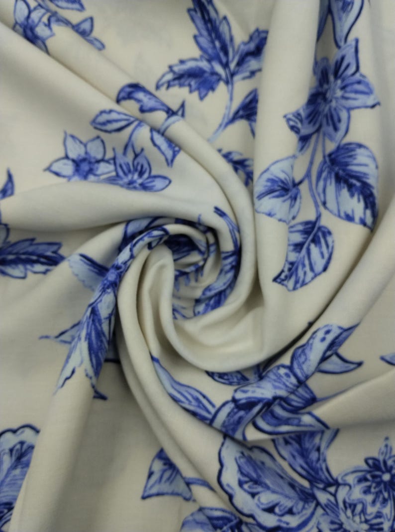 Blue floral viscose linen fabric – drapey breathable material by yard (150 cm / 59") image 9
