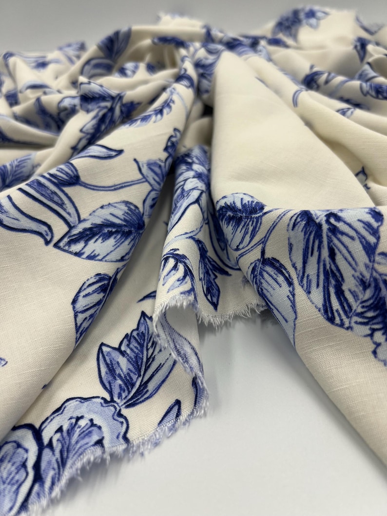 Blue floral viscose linen fabric – drapey breathable material by yard (150 cm / 59") image 3