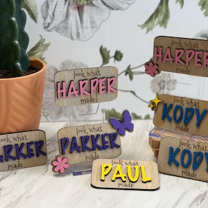 Personalized Kids Artwork Display Magnet - Custom Name Wooden Fridge Clip