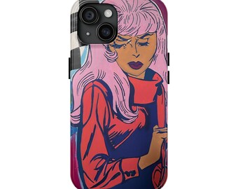 Op de afbeelding: Een telefoonhoesje met een pop-art illustratie van een vrouw met roze haar en een rode jas. Het kunstwerk heeft een stripboekesthetiek met gedurfde lijnen en levendige kleuren, waaronder rood, roze en blauw.