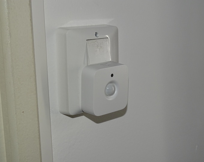MOTION SENSOR CLIP, Sensor Clip, No Tools Needed – Holder for Philips Hue – Easy Wall-Free Installation – Smart Home Accessory