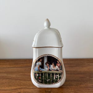 Vintage French Style Porcelain Apothecary Jar – Opium Design – 24cm Tall