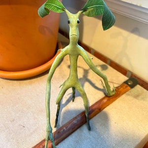 Posable Fantastic Beast - Tree Protector