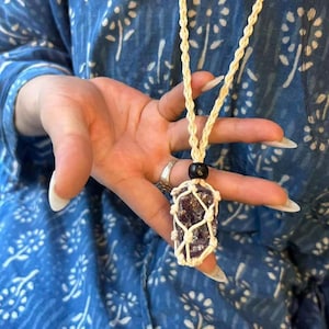 Empty Net Cage Necklace, Crystal Necklace Cord, Crystal Net Necklace, Adjustable Net for Stone, Handmade Macrame Crystal Holder, Stone Pouch