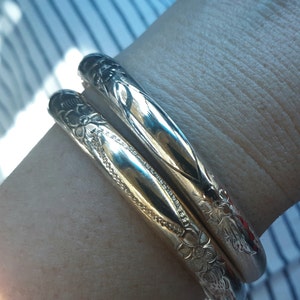 Set Antike 14K Gold gefüllte Armreifen Armbänder, Marathon.  2er Set