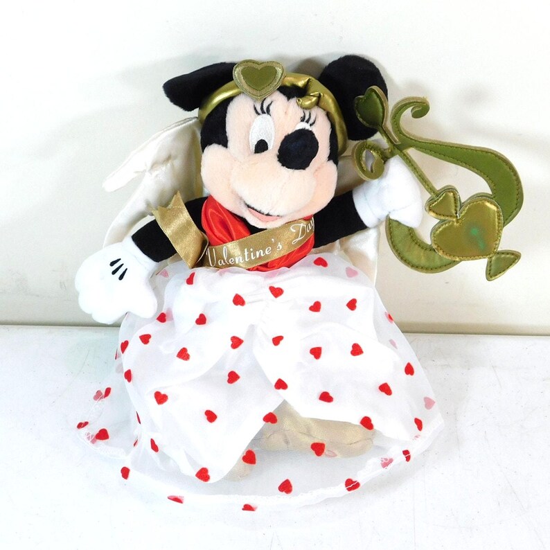 Vintage Walt Disney World Minnie Mouse Valentine Bean Bag Plush 8 Inch New With Tags image 1
