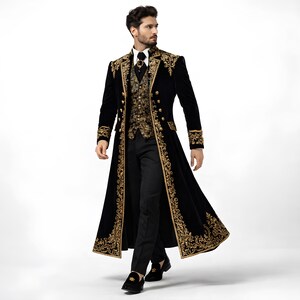 Step into timeless elegance with this men’s Victorian tailcoat, designed for gothic wedding style and formal evening wear. Featuring a dramatic longline silhouette and tailored fit, this aristocratic frock coat is ideal for grooms, prom nights, cosplay events, and royal-themed celebrations. Crafted for comfort and sophistication, it delivers a bold statement look with refined detailing.