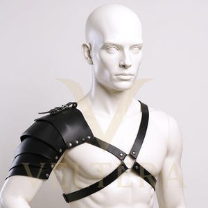 Faux Leather Gladiator Harness: Men&#39;s One Shoulder Cosplay Costume