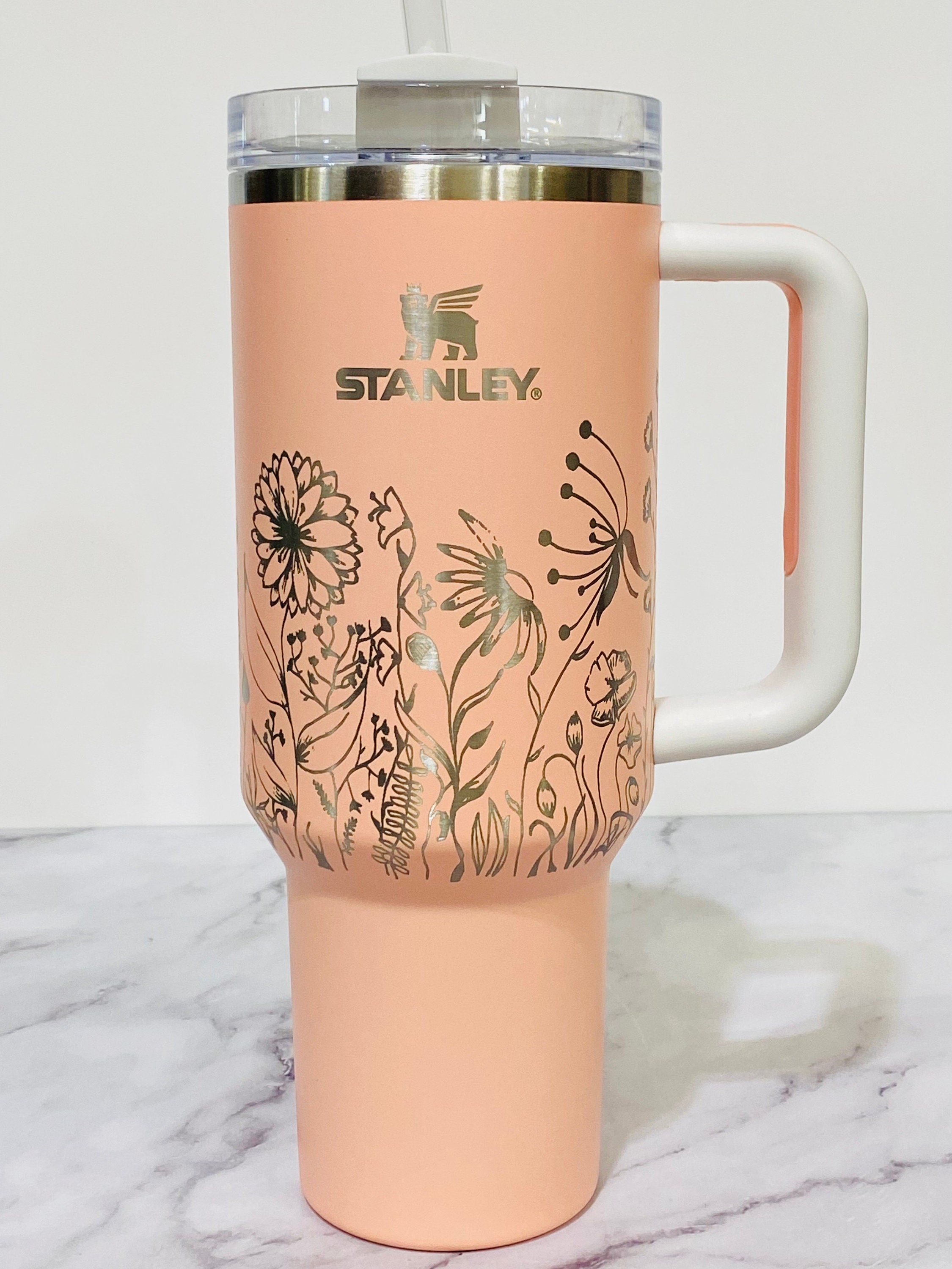 stanley adventure quencher 40 oz (limited edition Rose Gold)