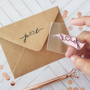 Hochzeits-Initialen Unterschriftenstempel, Individuelle Initialen Stempel, personalisierter Stempel mit Ihrem Namen für Dankeskarten | Salz & Papier