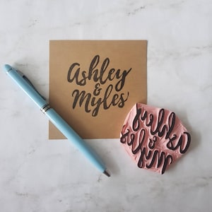 Tampon prénom pour mariage, Tampon prénom personnalisé Fiançailles, Tampon en caoutchouc personnalisé à votre nom pour cartes de remerciement | Sel et papier