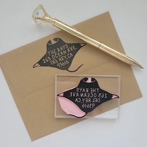 Rubberstempel mantarog adres, Sting ray retouradresstempel voor oceaanhuis, uniek op maat gemaakt cadeau voor vriend aan zee | Zout en papier