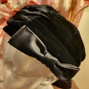 Vintage Velvet/Satin Bow Beret - Cain Sloan Co Label