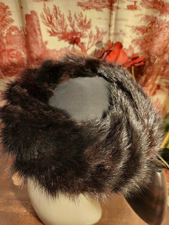 Vintage Fur Trimmed Beret Style Hat - No Label