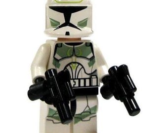 Minifigura Lego - Star Wars - Soldado Clon Verde del 41.º Cuerpo de Élite con Pistolas Dobles