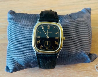 Hamilton Quartz caliber 9708 Unisex Wrist Watch