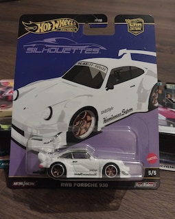 Hotwheels Premium Car Culture Silhouette White RWB Porsche 930 5/5