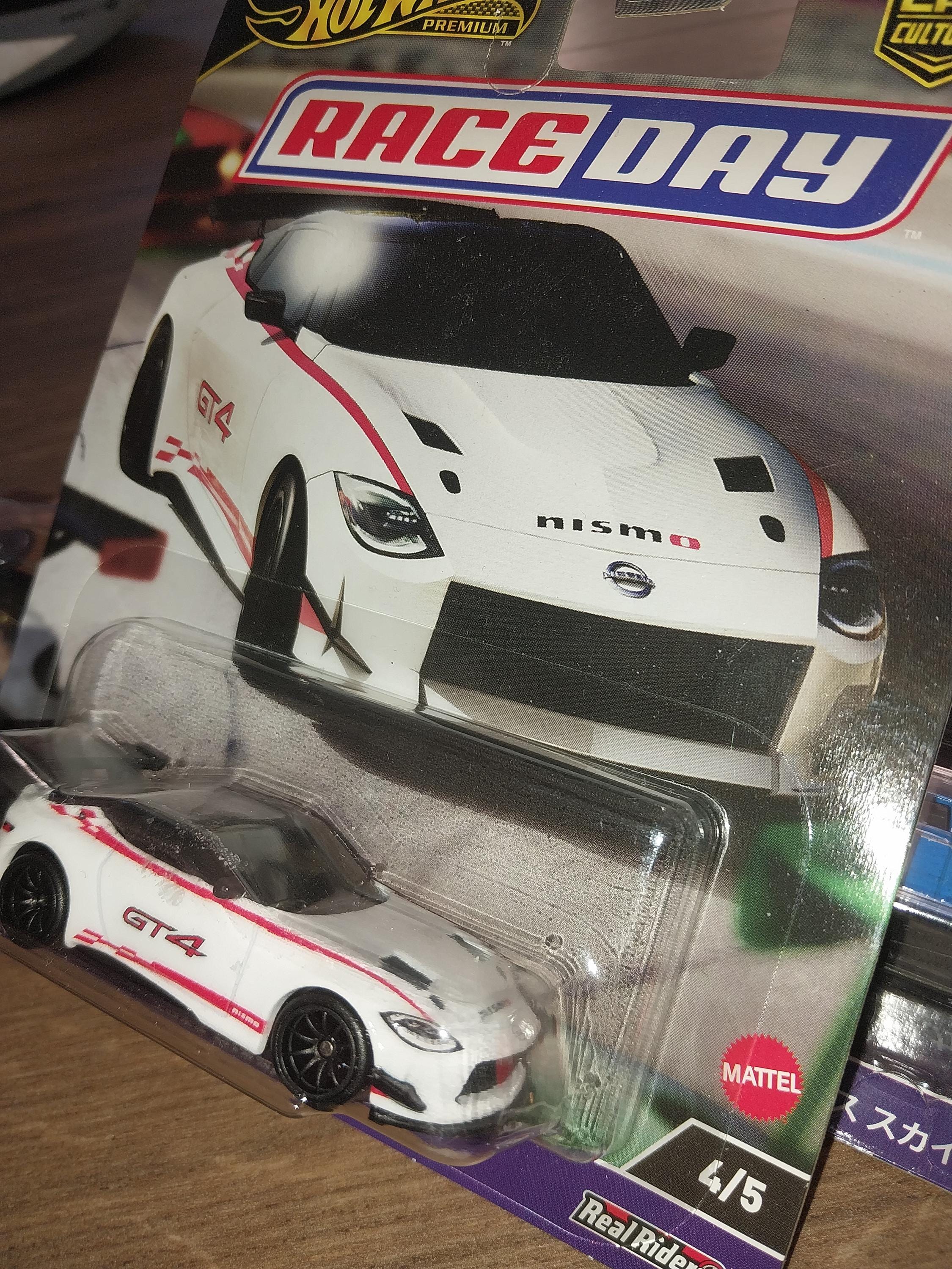Hotwheels Premium Race Day Car Culture 2023 Nissan Z GT4 Rare to