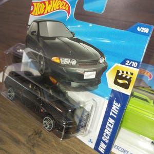 Hotwheels Fast and Furious Screen Time noir Nissan Skyline GTR Carte courte Rare à trouver en bel état beau cadeau pour tous les âges