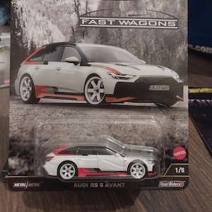 Hotwheels Premium Car Culture Fast Wagens White Audi RS 6 Avant Rare to find in beautiful condition  lovely beautiful gift for all ages