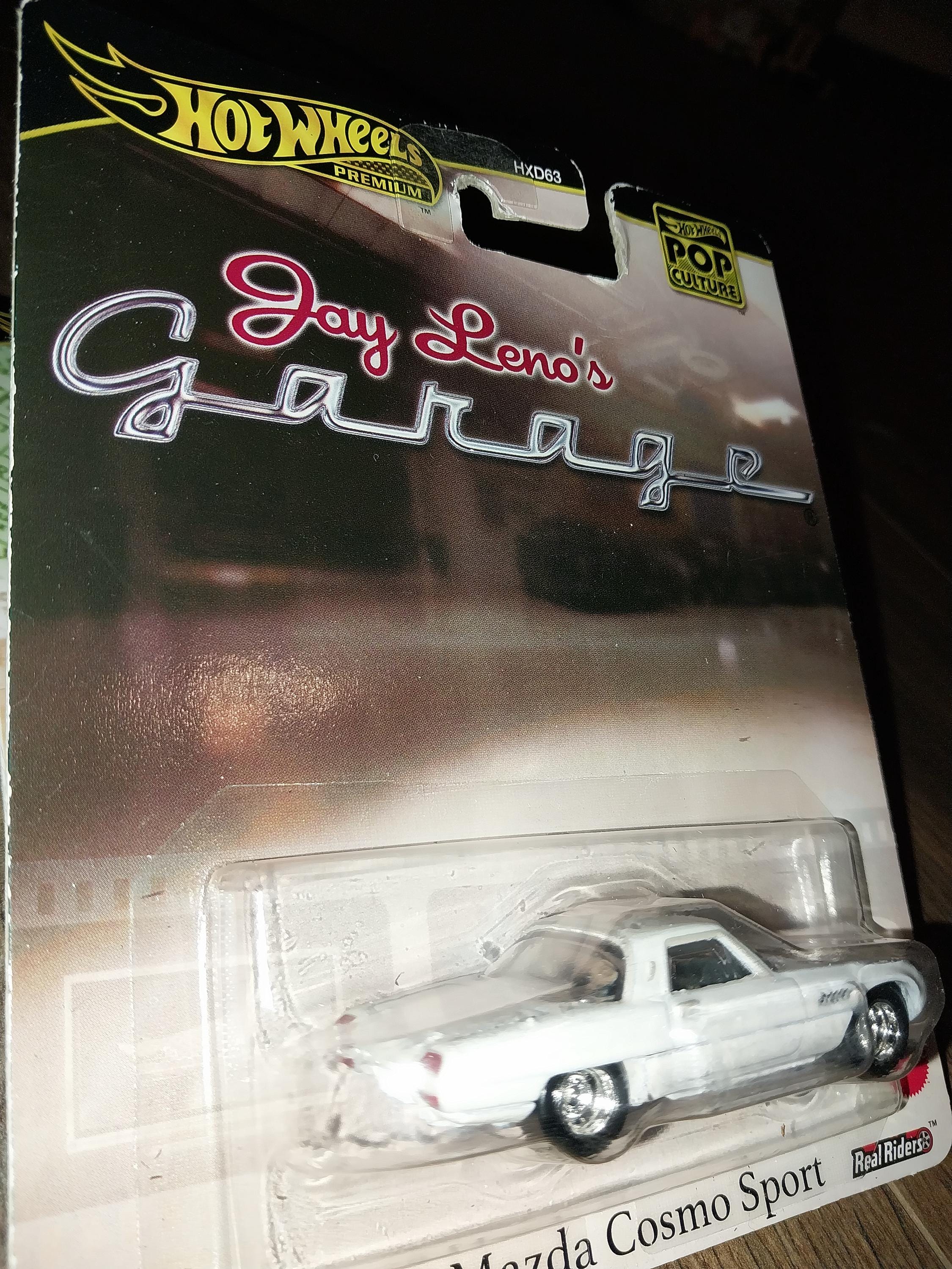 Hotwheels Premium Pop Culture Jay Lenos Garage 1968 Mazda Cosmo