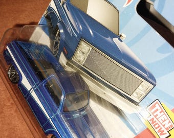 ホットウィール '83 シボレー シルバラード：ダークブルー 過去と現在