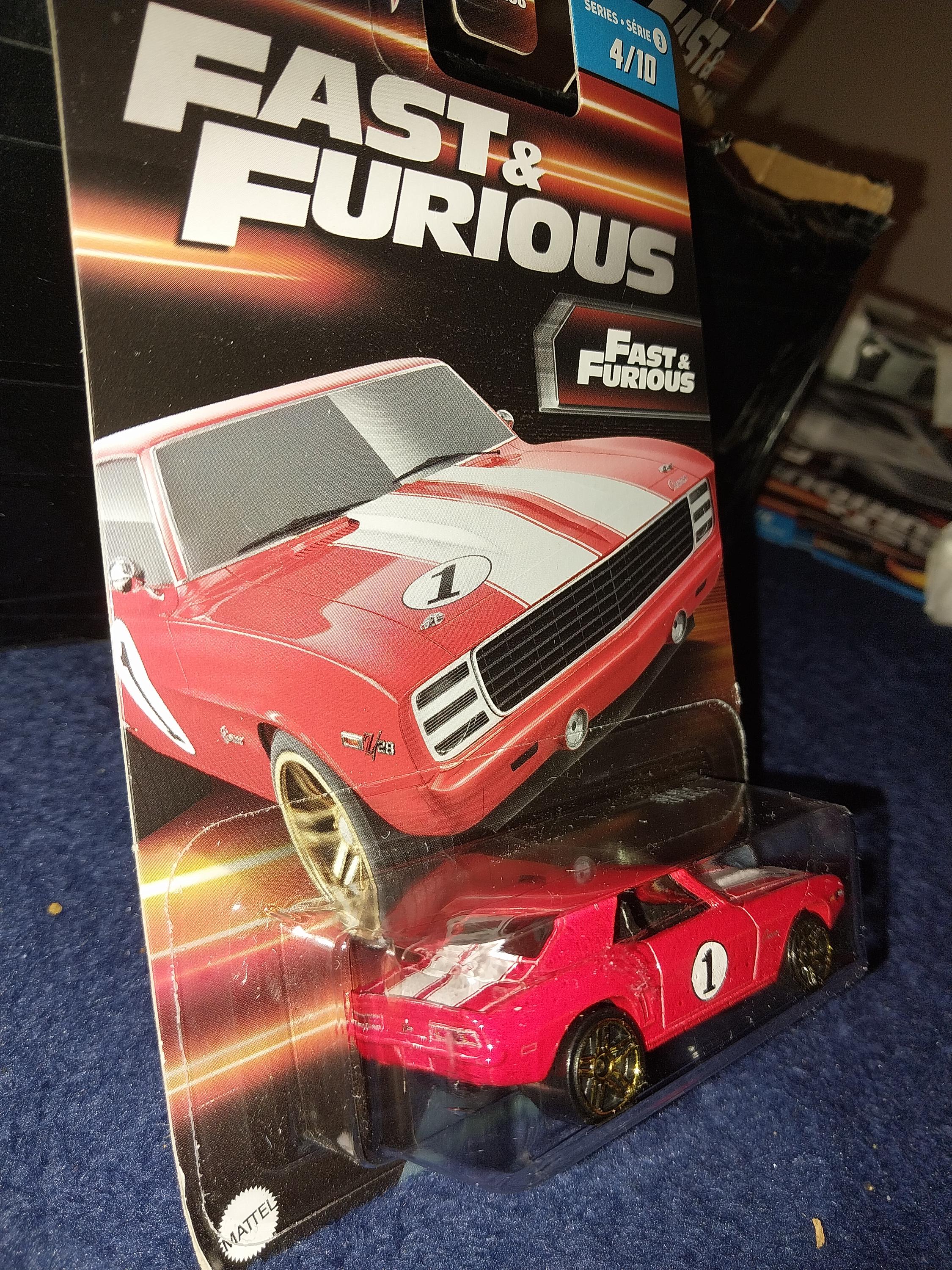 ホットウィール ワイルド・スピード '69 カマロ：レッド ダイキャスト