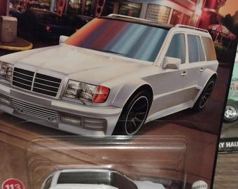 Mercedes-Benz E 36 AMG Premium de Hot Wheels - Hot Wheels