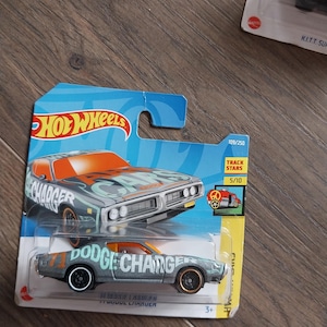 Hotwheels 71 Dodge Charger Short card Rare to find in beautiful condition  lovely gift for all ages