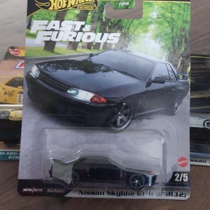 Hotwheels Premium Fast and Furious Black Nissan Skyline GTR BNR32 Rare à trouver en bel état beau cadeau pour tous les âges