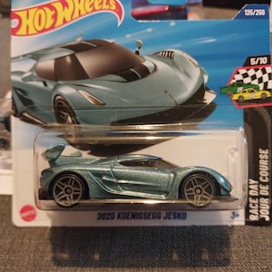 Hot Wheels Koenigsegg Jesko: 2020 Race Day Green Diecast Car