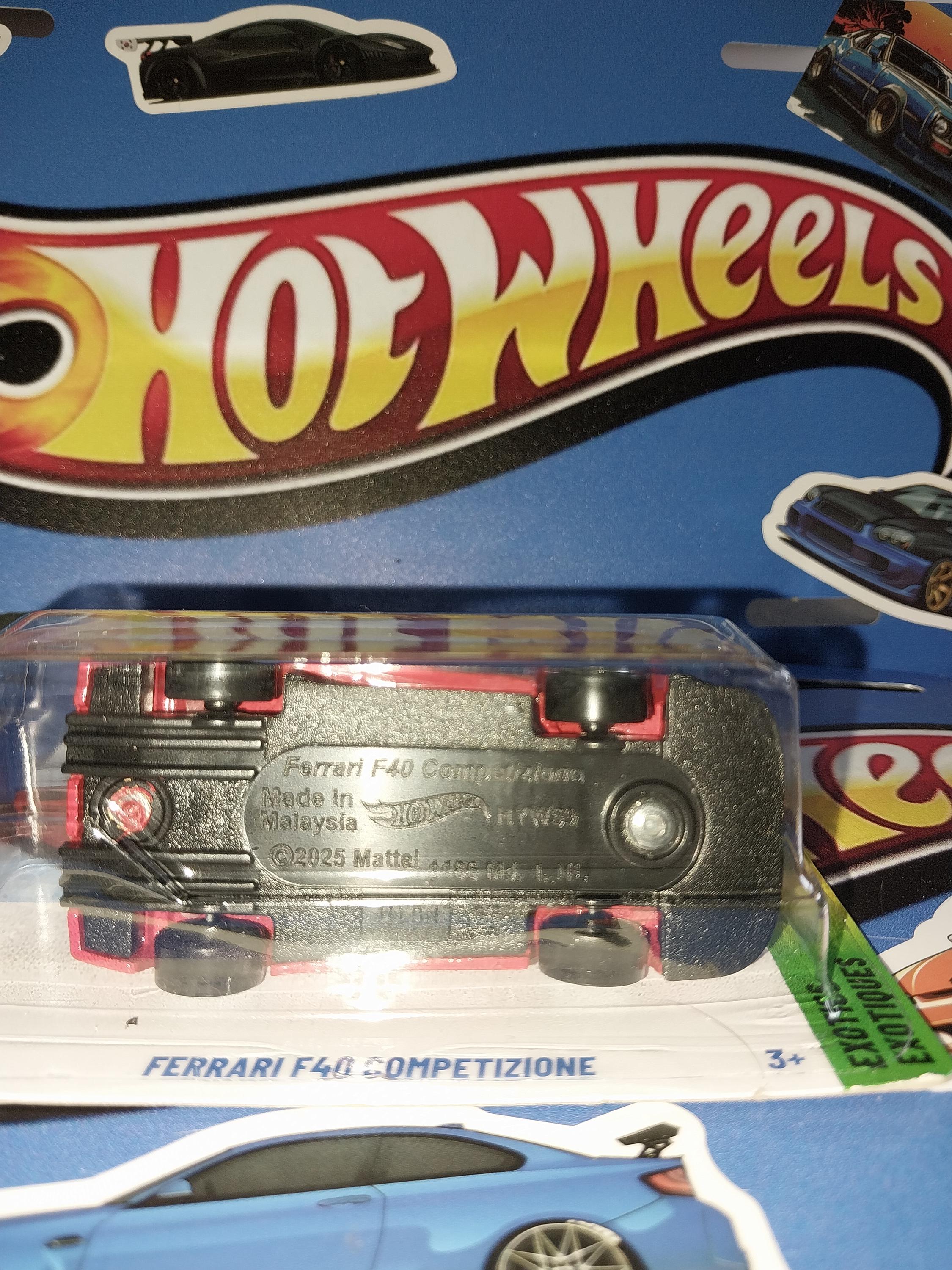 Hot Wheels Ferrari F40 Competizione: HW Exotics Diecast Model Car