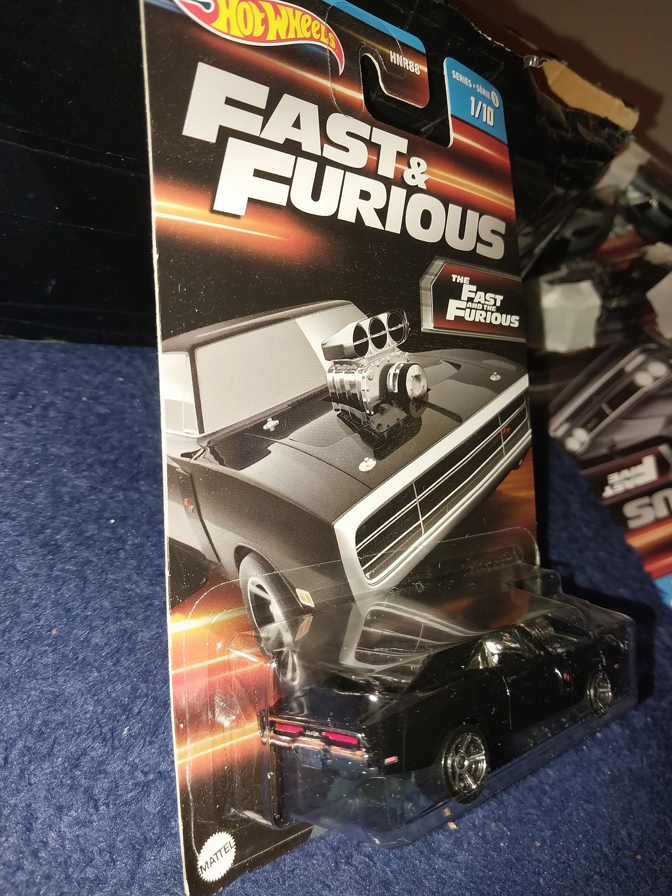 ホットウィール ワイルド・スピード '70 ダッジ チャージャー RT