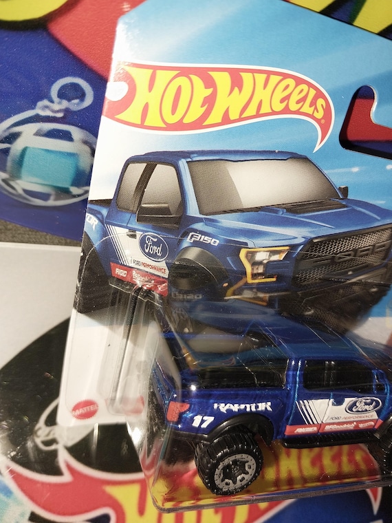 Hotwheels 17 Ford F-150 Raptor HW Dirt Sub Series Short Card Rare