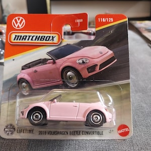 Matchbox Pink 2019 Volkswagen Beatle Convertible Rare and beautiful miniature model car for all collectors 2002 lovely gift for mom or daugh