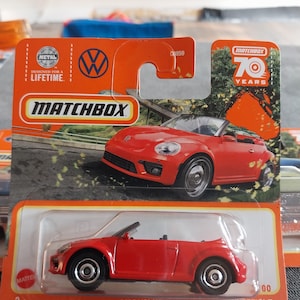 Matchbox Red 2019 Volkswagen Beatle Convertible Rare and beautiful miniature model car for all collectors 2002 lovely gift for mom or daugh