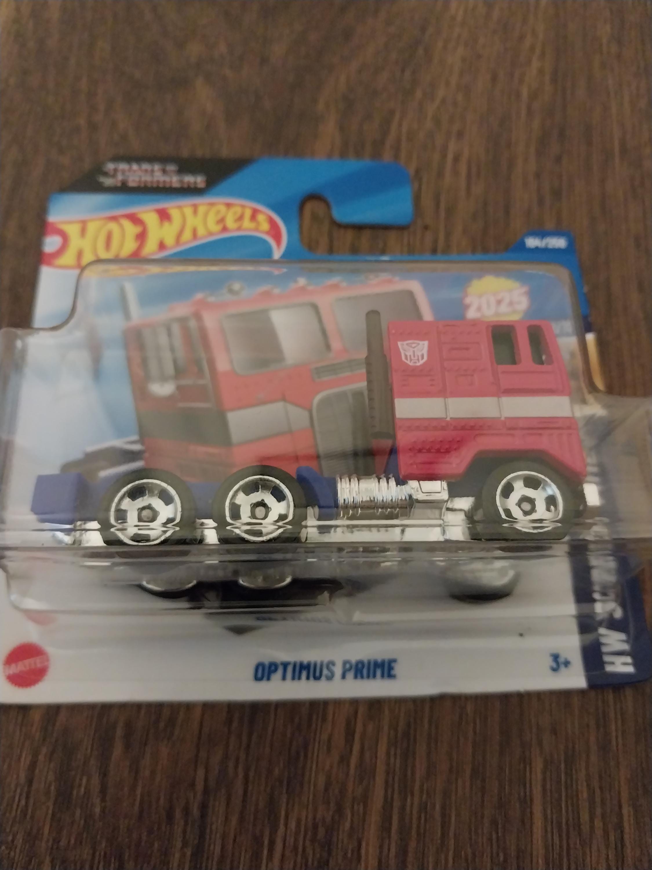 Hotwheels Optimus Prime Diecast: HW Screen Time, Transformers