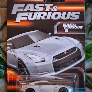 Hot Wheels Fast & Furious 2009 issan GTR 6/10 selten in schönem Zustand lange Karte schönes Geschenk für Groß und Klein
