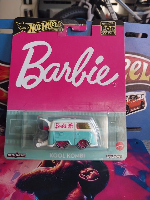 Hotwheels Premium Pop Culture Kool Kombi Barbie VW Short Bus Rare