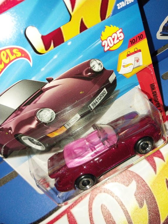 ホットウィール ポルシェ 911 ターボ カブリオレ：ピンクのダイ