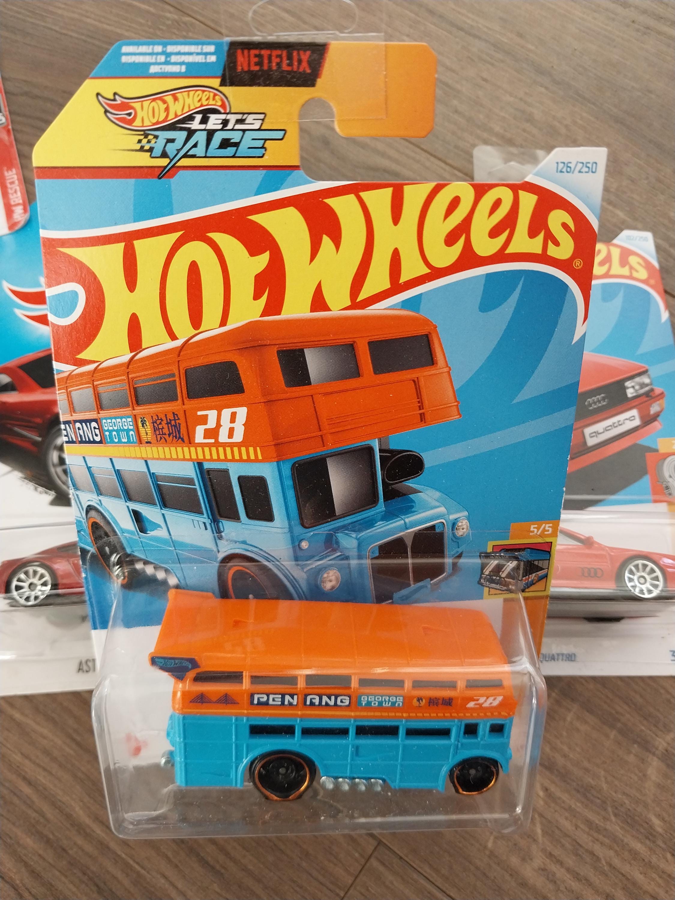 未開封　Hot Wheels Double Deck Bus バス ダイキャスト Hotwheels Netflix Lets Race Trouble Decker Bus - HW Fast Transit