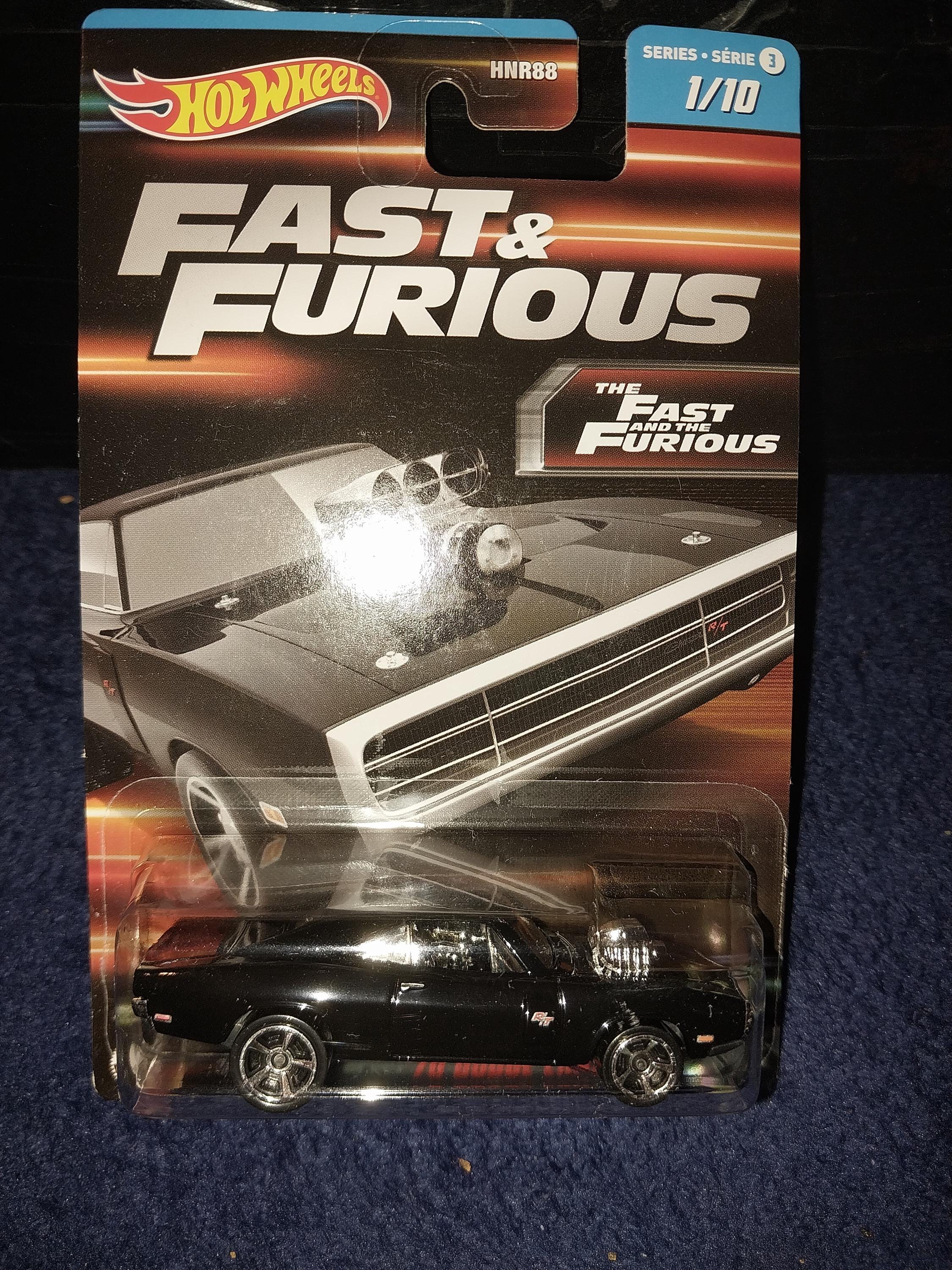 ホットウィール '70 ダッジ チャージャー R/T ワイルドスピード Amazon.co.jp: ホットウィール ワイルドスピード ドミニク '70 ダッジ